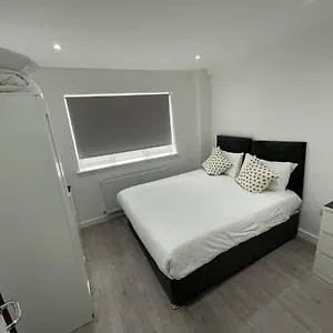 Dagenham Apartment